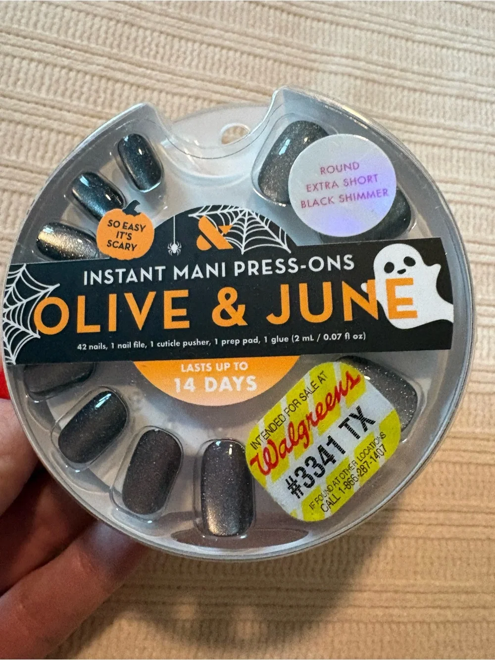 Olive & June instant mani
